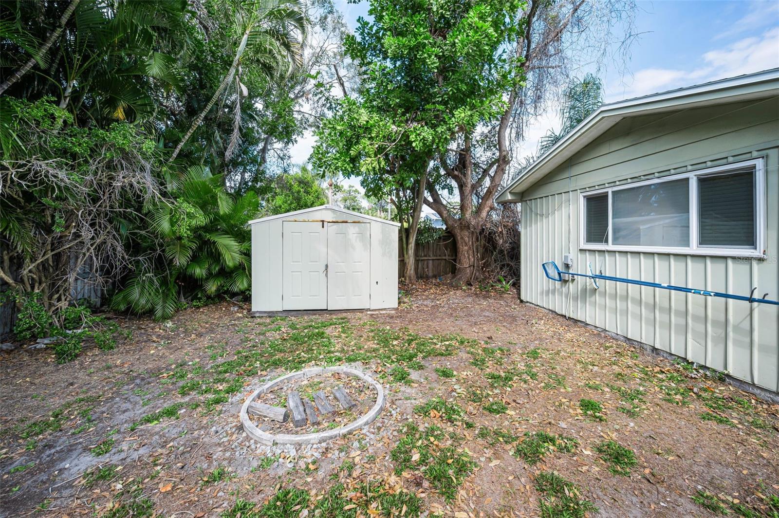 WHISPERING FOREST - Residential