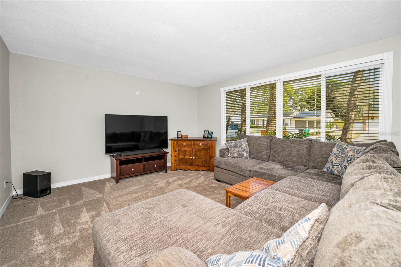 WHISPERING FOREST - Residential