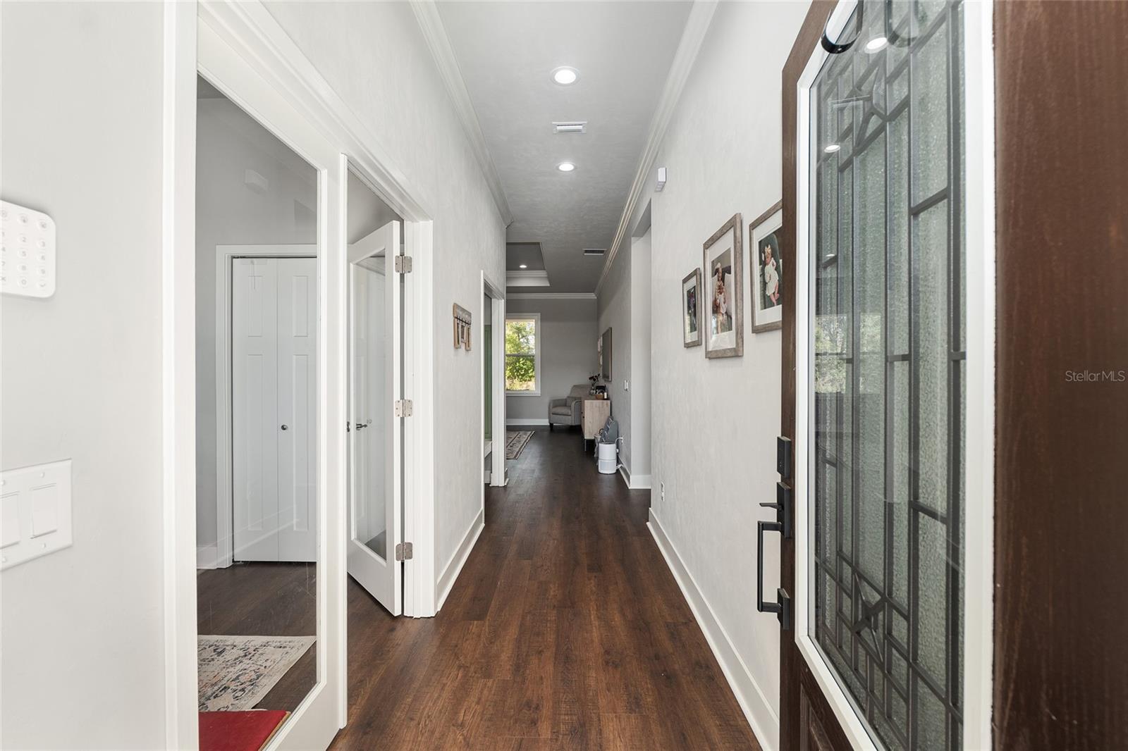 WESTON OAKS - Residential