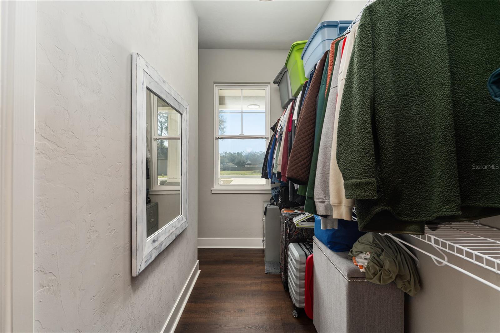 WESTON OAKS - Residential