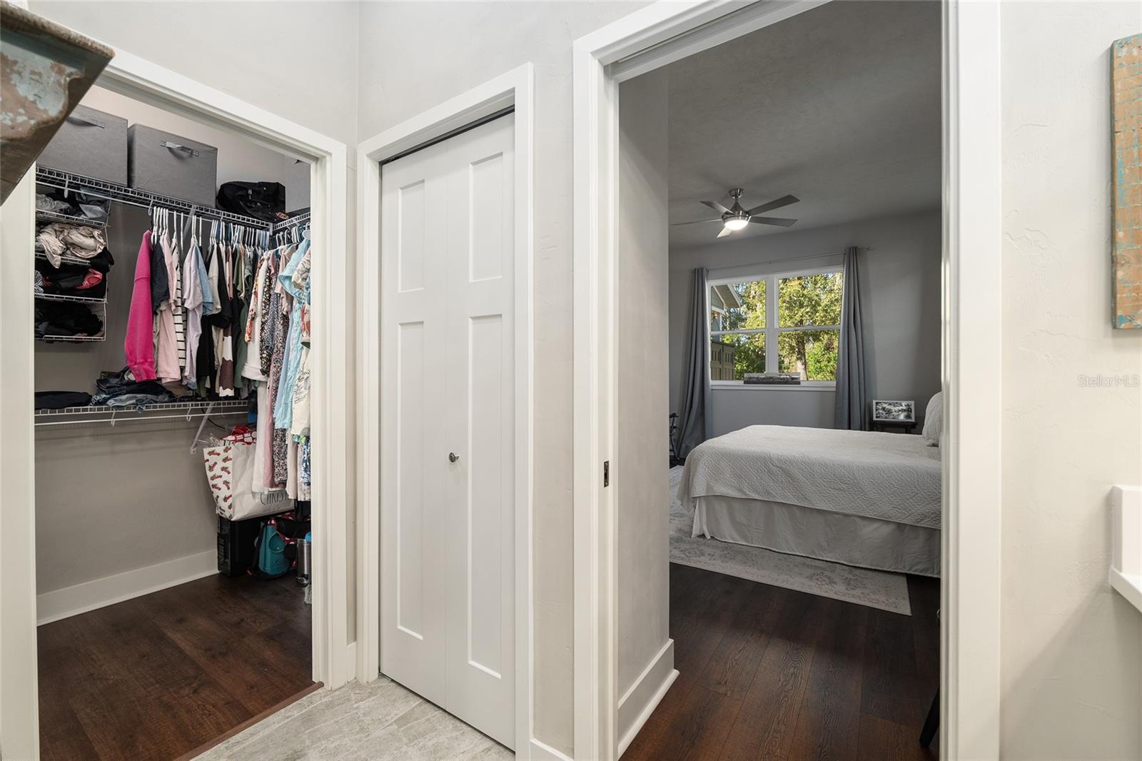 WESTON OAKS - Residential