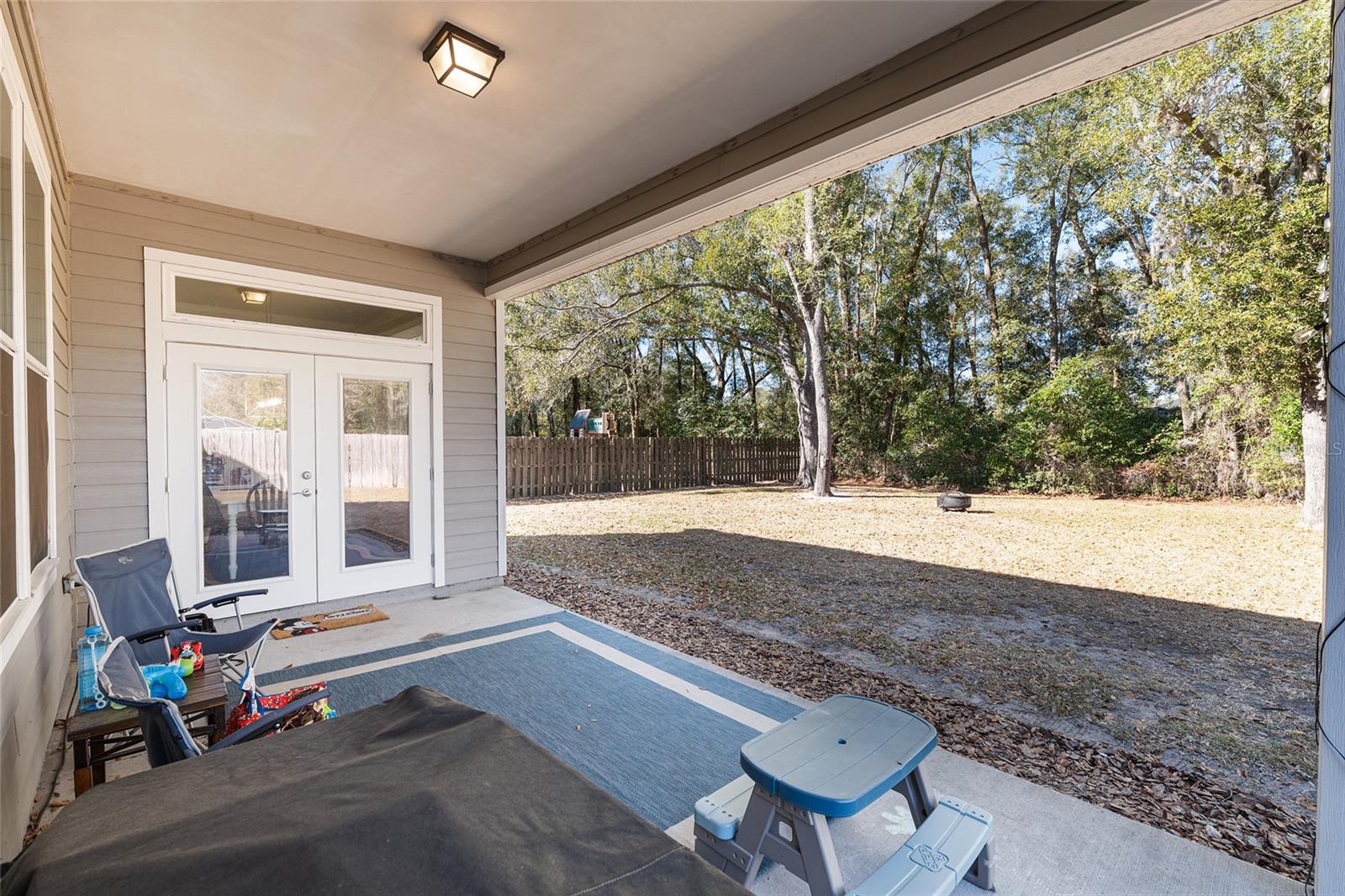 WESTON OAKS - Residential