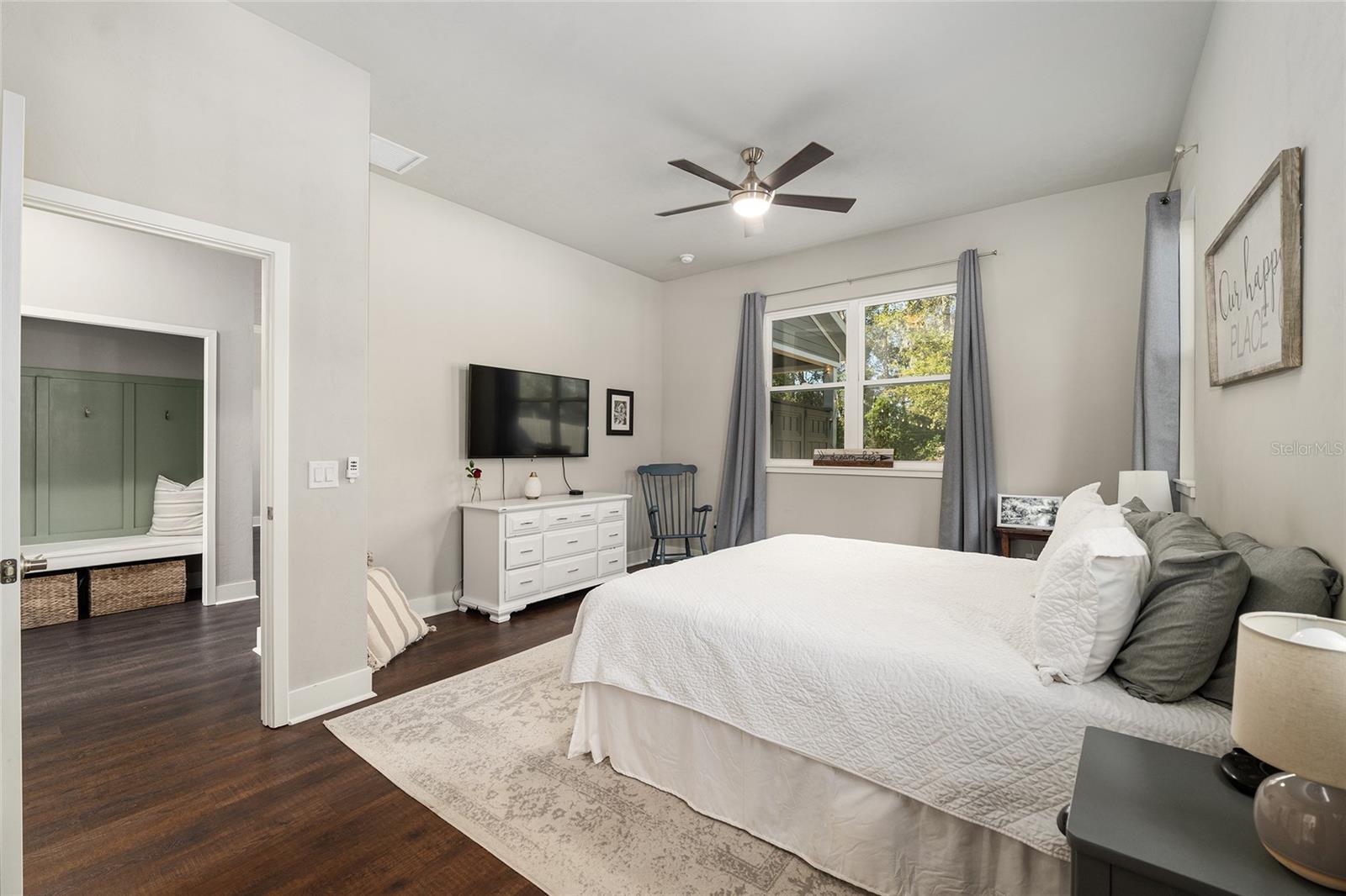 WESTON OAKS - Residential