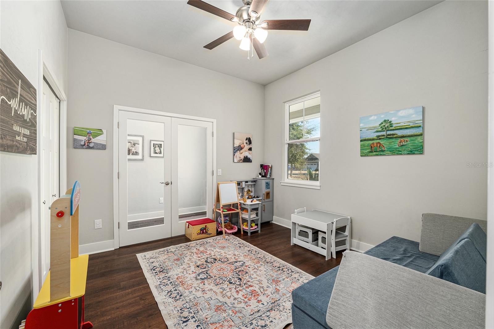 WESTON OAKS - Residential