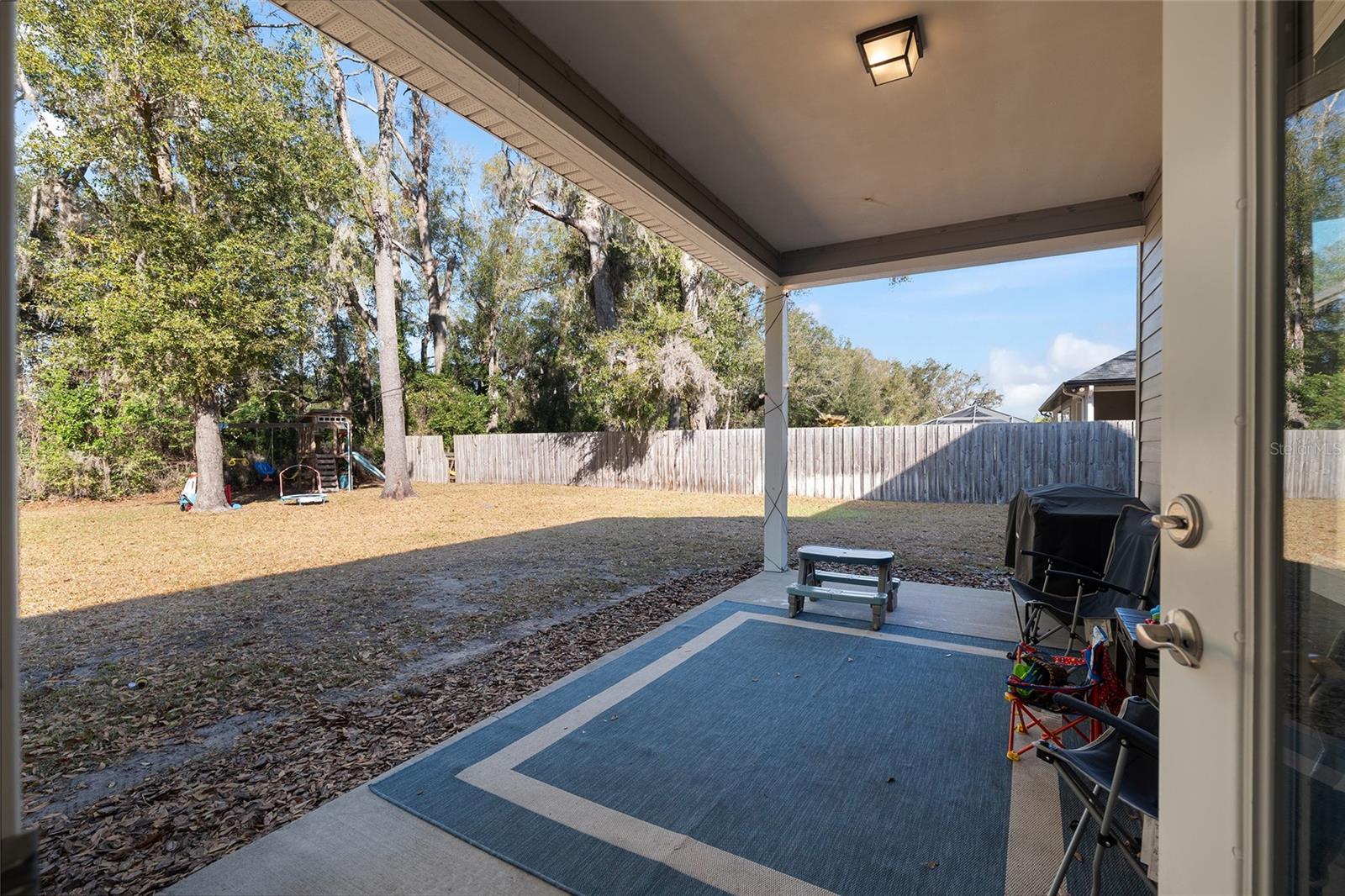 WESTON OAKS - Residential