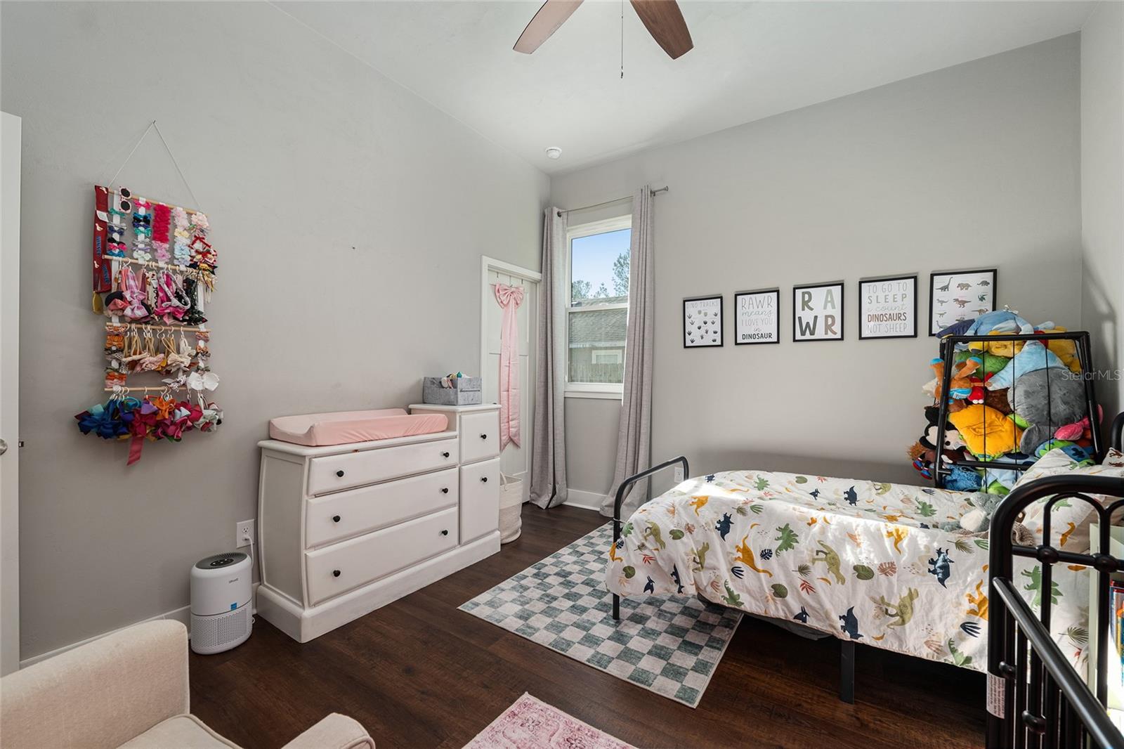 WESTON OAKS - Residential