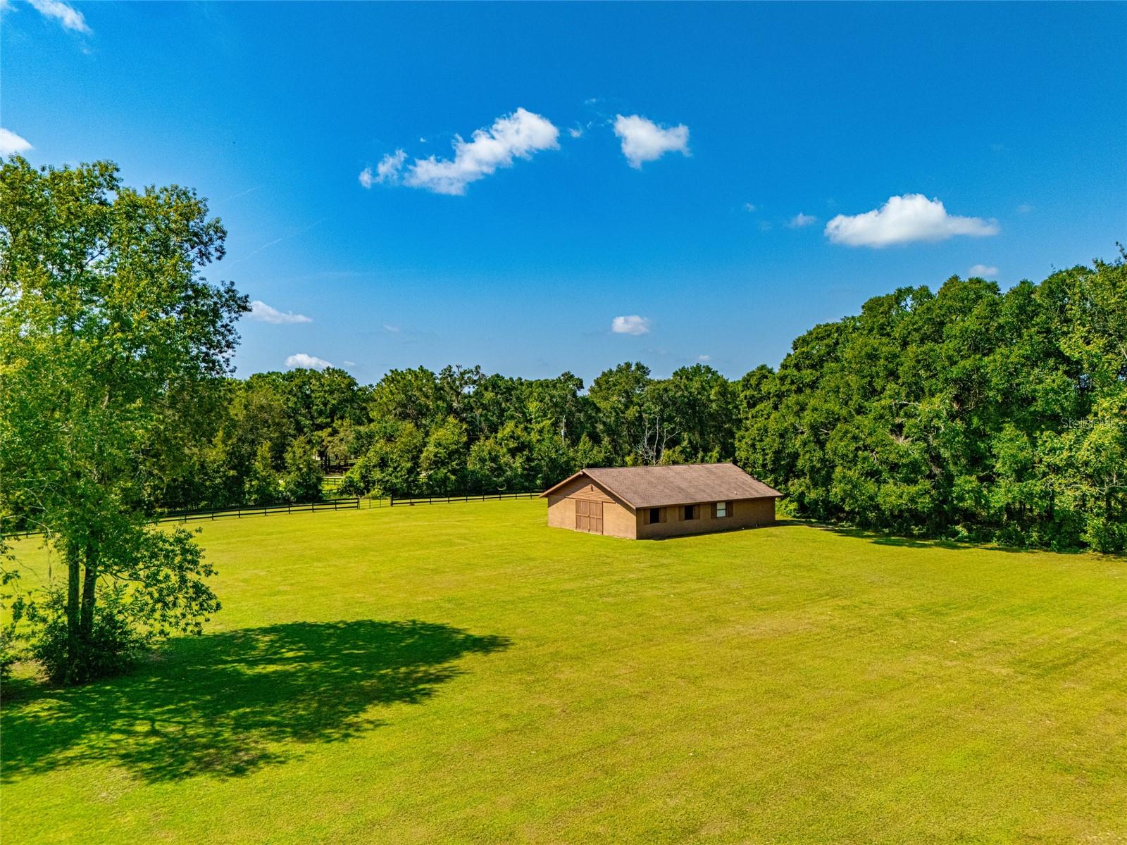 COUNTRYSIDE FARMS - Residential