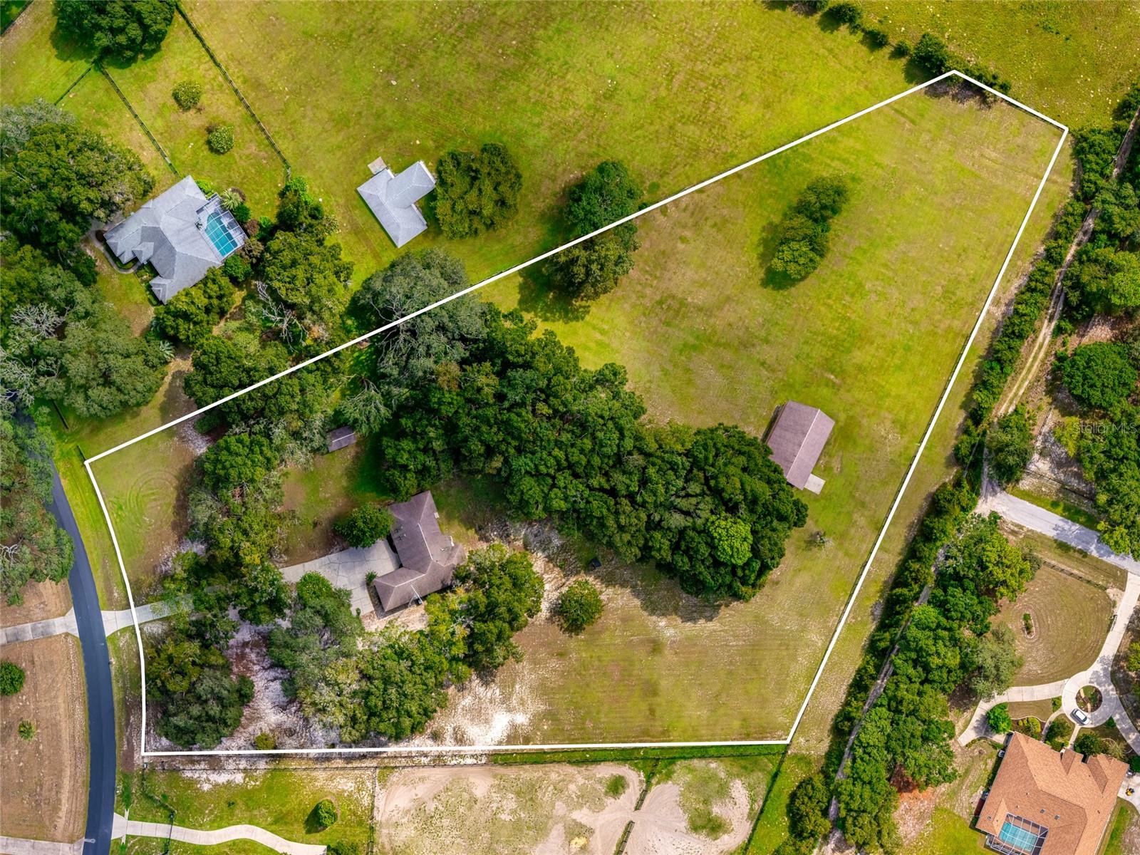 COUNTRYSIDE FARMS - Residential