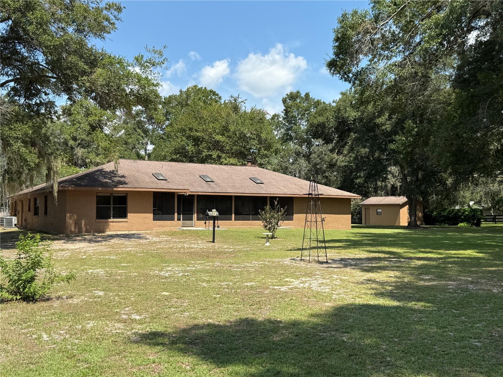 COUNTRYSIDE FARMS - Residential