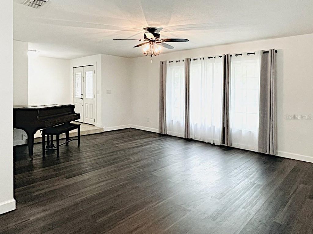 Photo of 2102 Winnebago Trail, Fern Park, FL 32730 (MLS # A4689323)