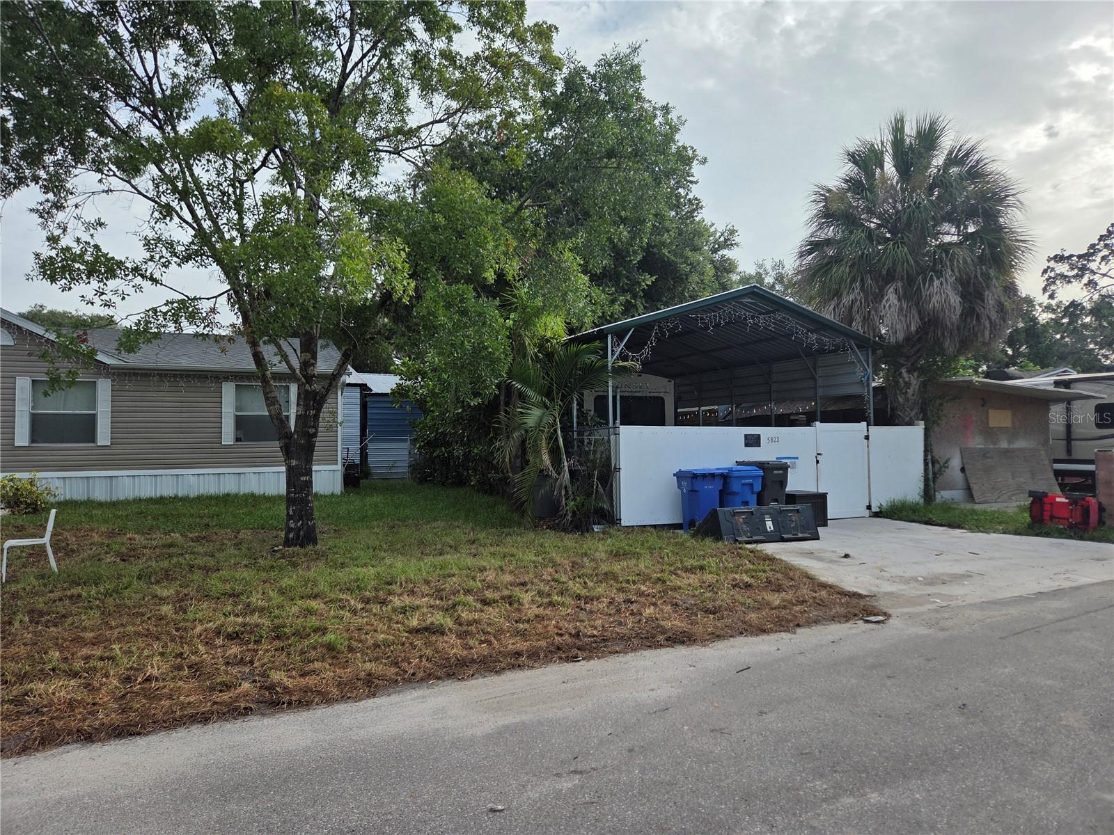 5823 BARRY LANE