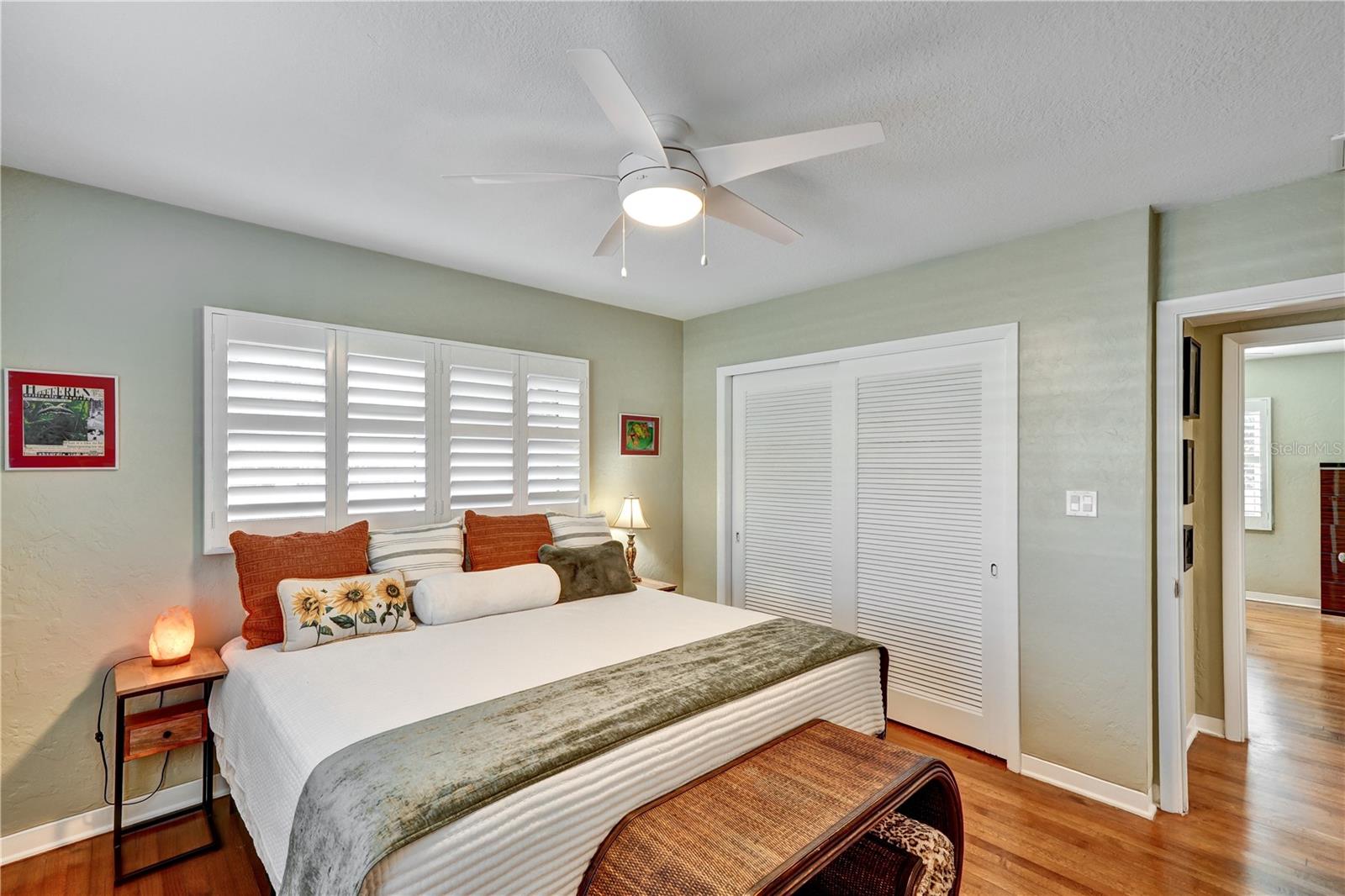 WEST SHADOW LAWN - Residential