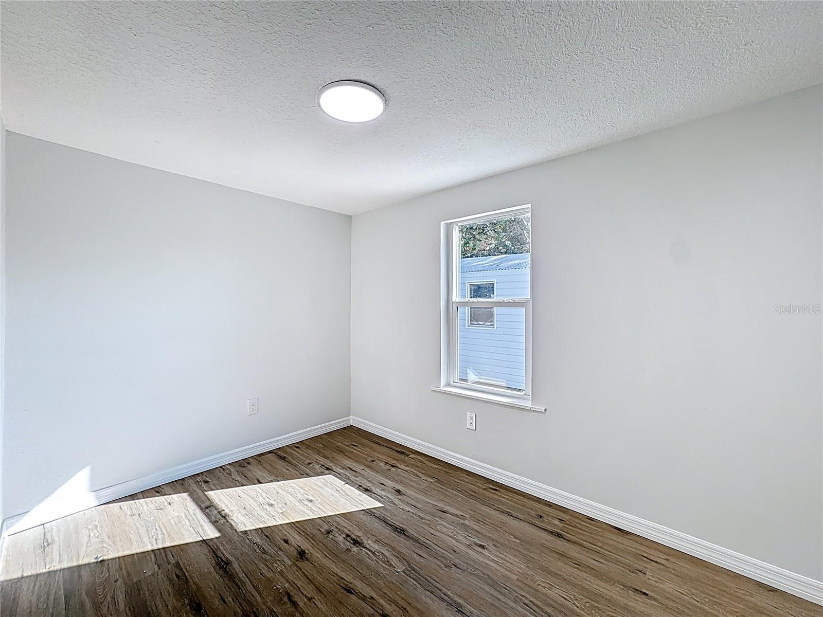 MONTVERDE HILLS - Residential