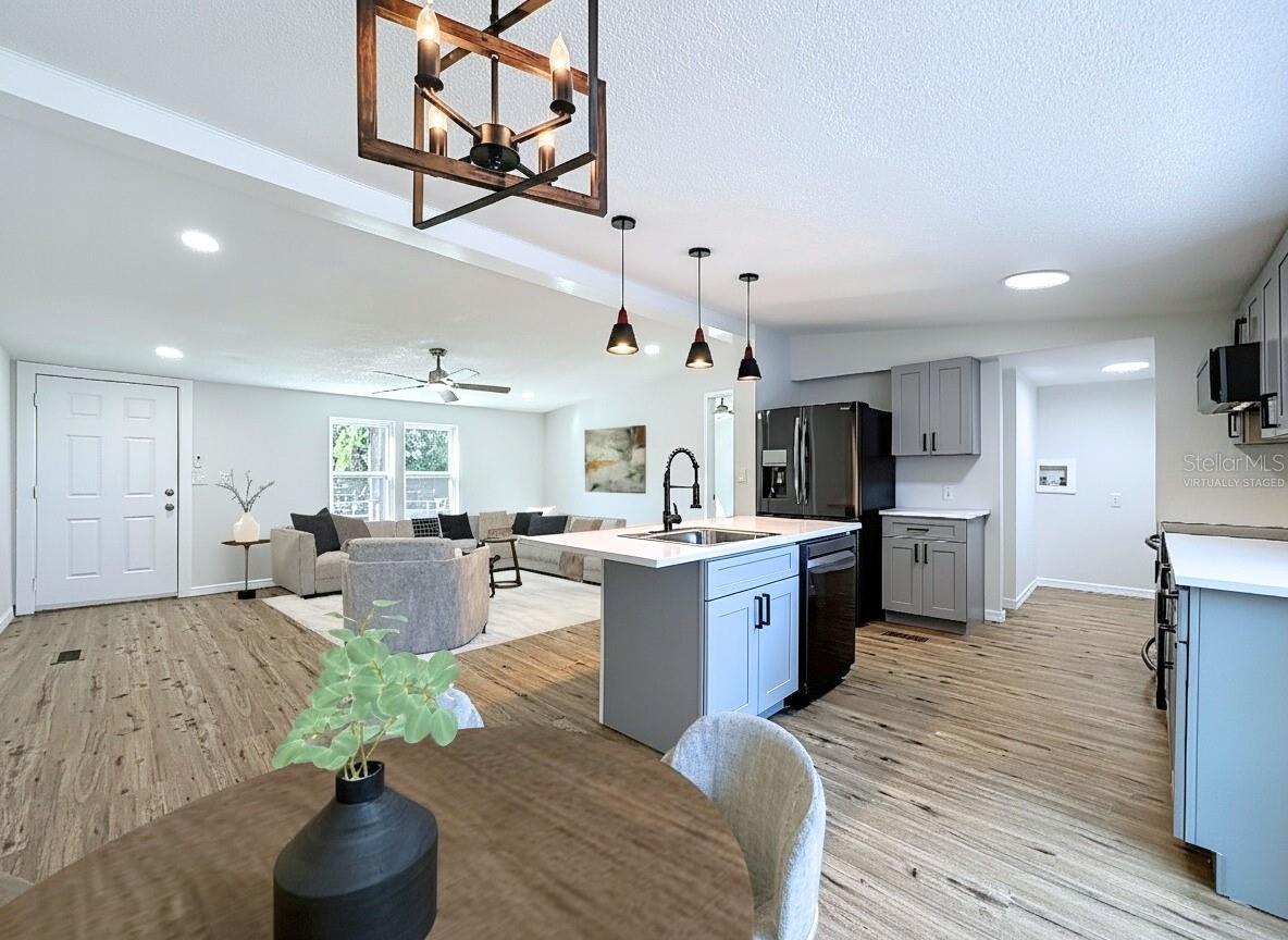 MONTVERDE HILLS - Residential