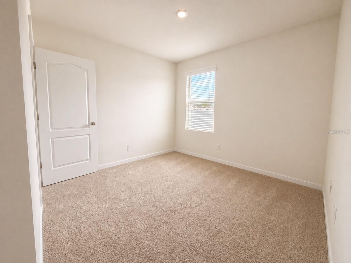 Search 4 233 TIFFANY COURT