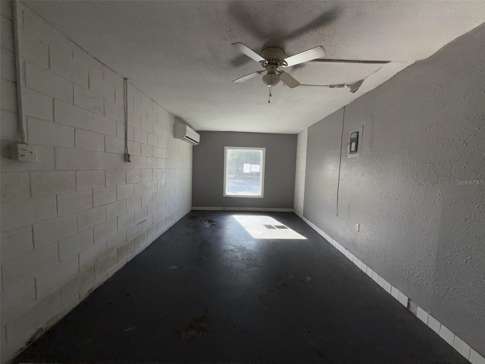 UMATILLA KRISTIN TERRACE - Residential