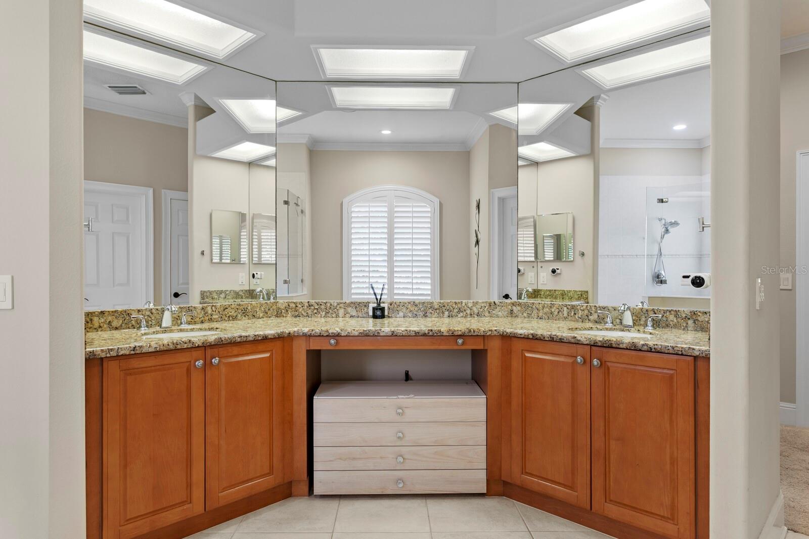 TAMPA PALMS AREA 4 PRCL 16 - Residential