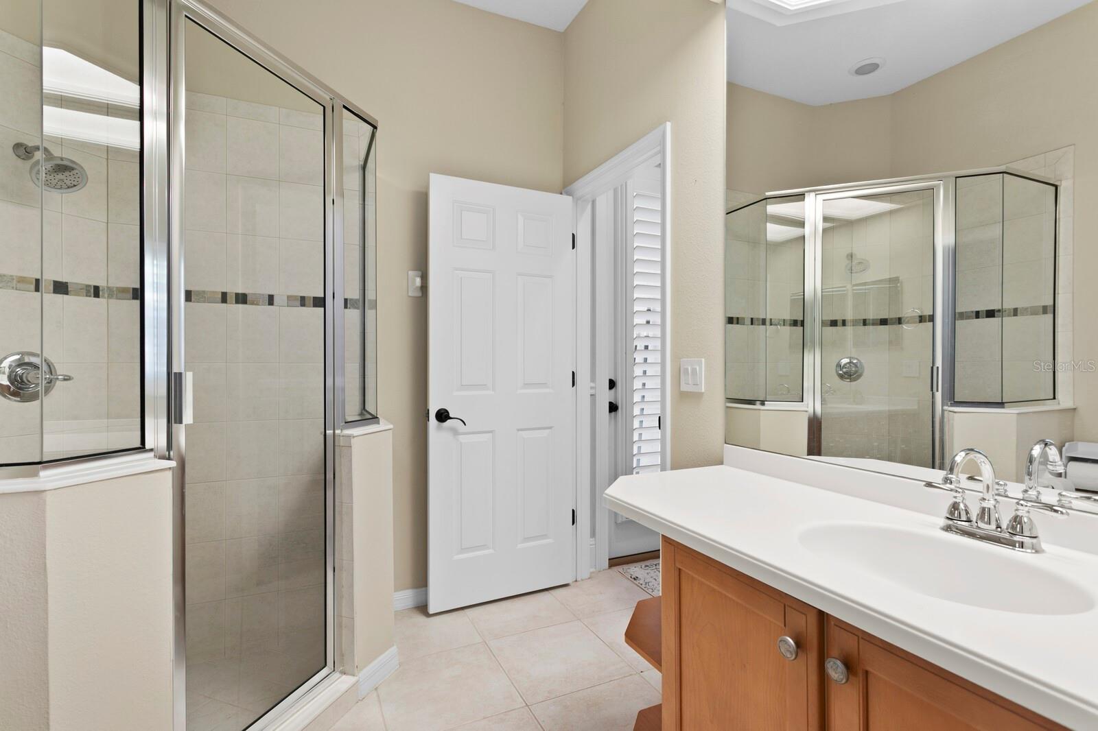 TAMPA PALMS AREA 4 PRCL 16 - Residential