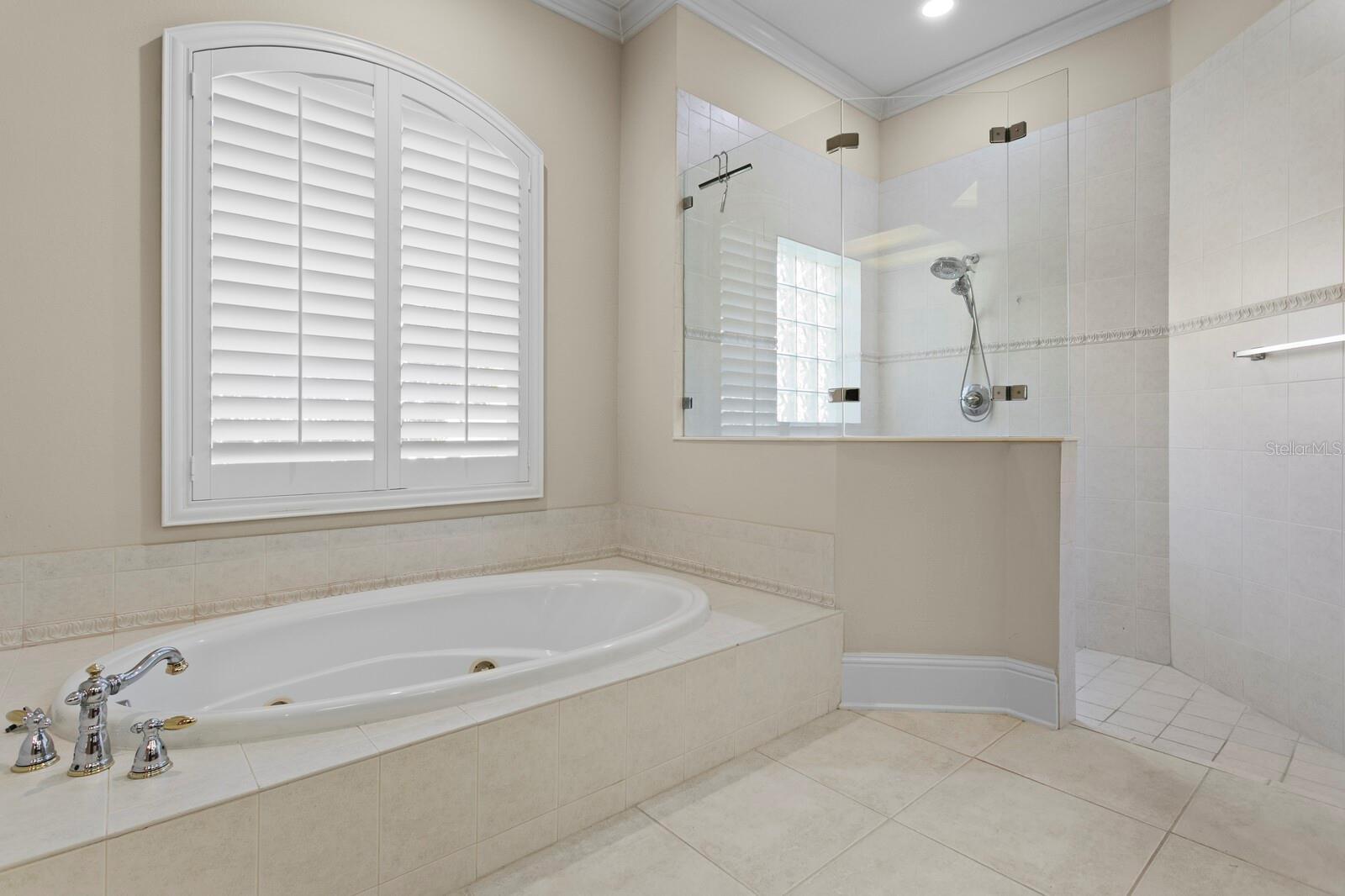 TAMPA PALMS AREA 4 PRCL 16 - Residential