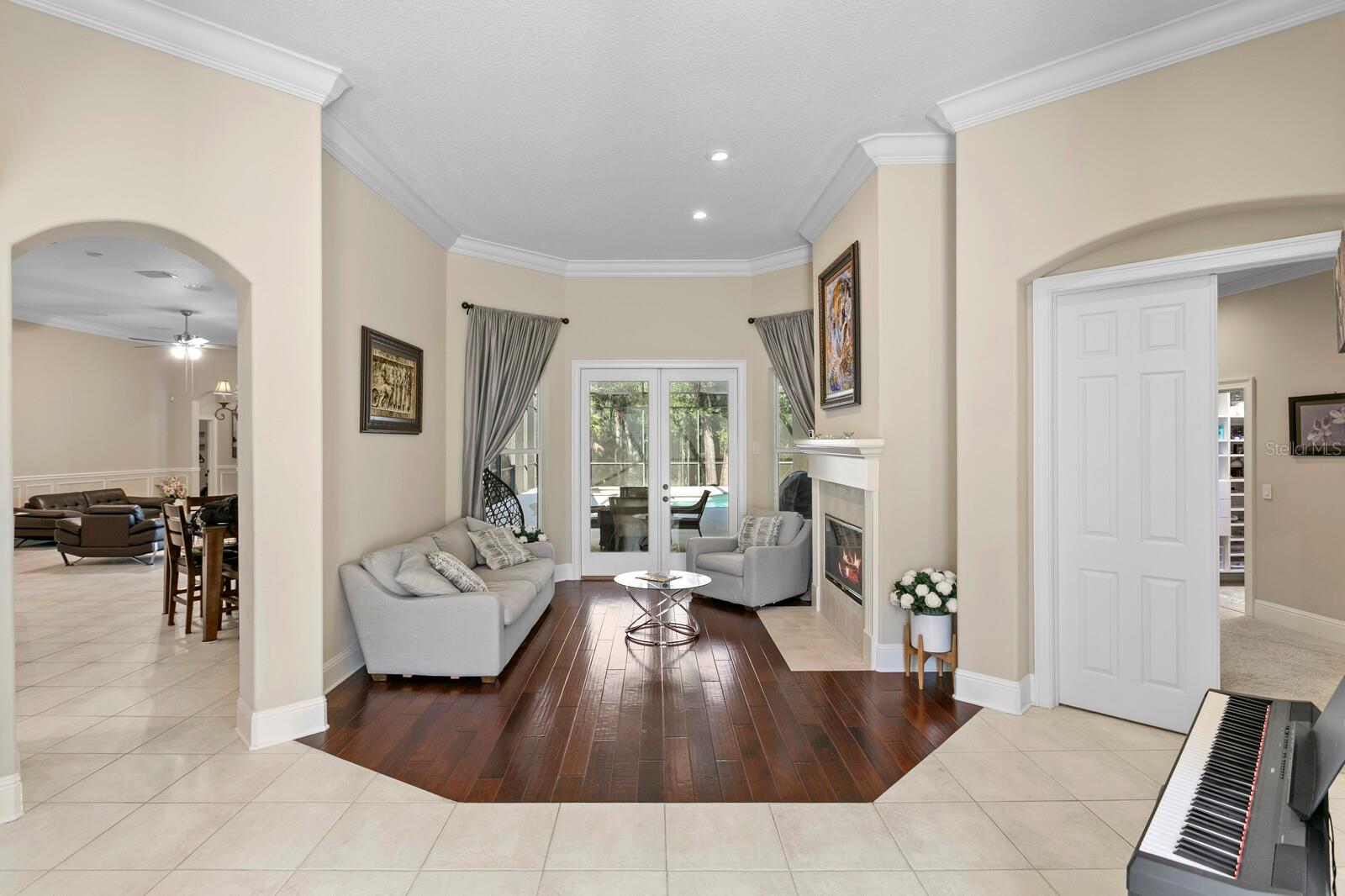 TAMPA PALMS AREA 4 PRCL 16 - Residential