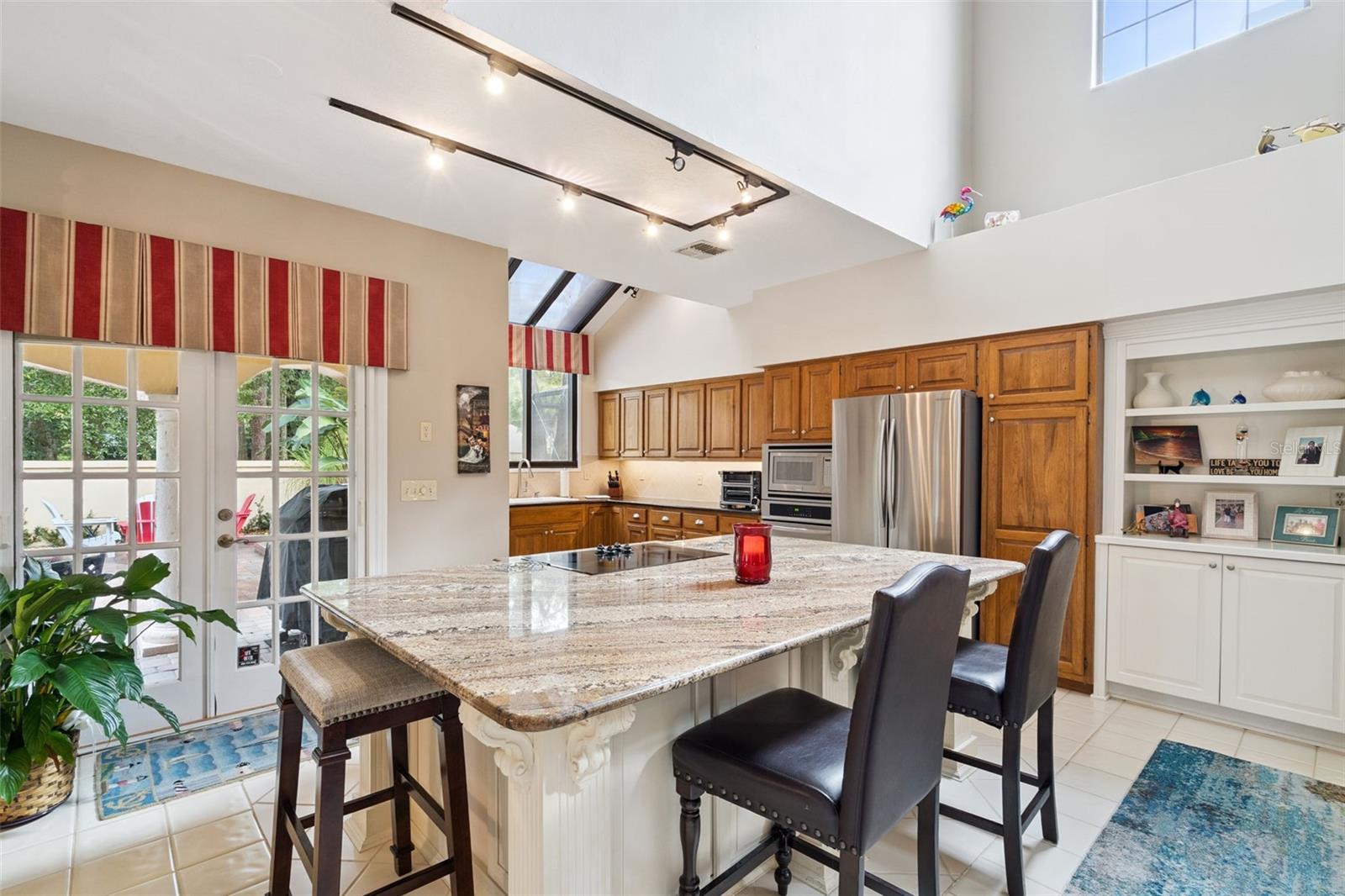 VILLA D ESTE AT SWEETWATER COUNTRY - Residential