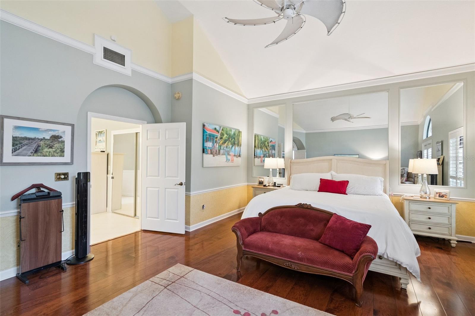 VILLA D ESTE AT SWEETWATER COUNTRY - Residential