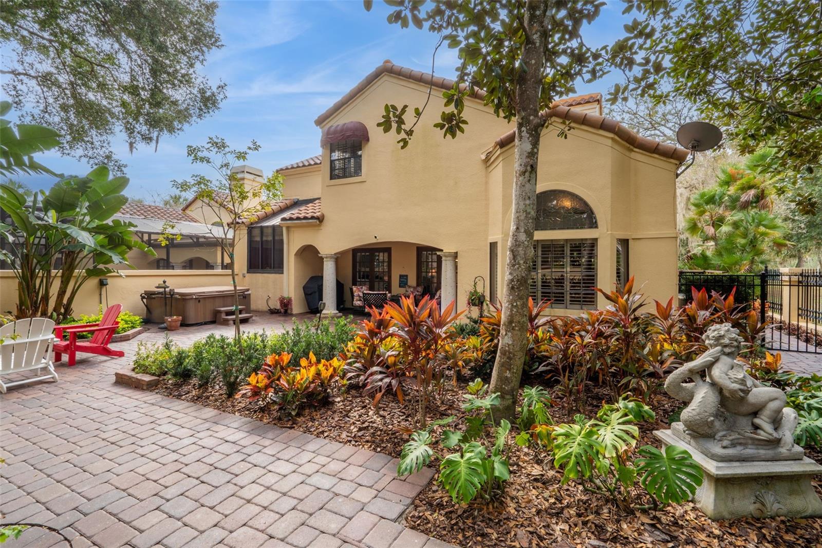 VILLA D ESTE AT SWEETWATER COUNTRY - Residential