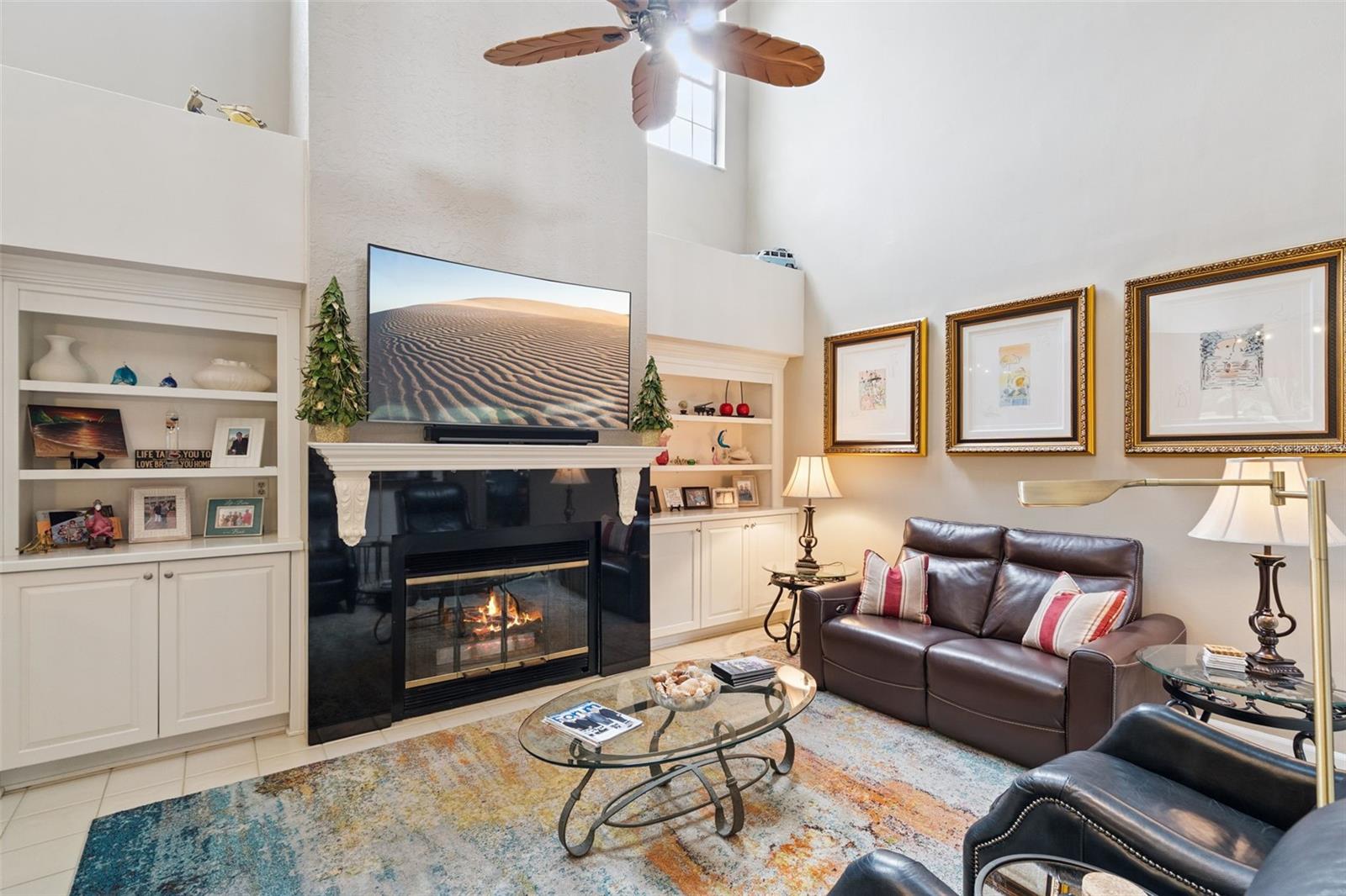 VILLA D ESTE AT SWEETWATER COUNTRY - Residential