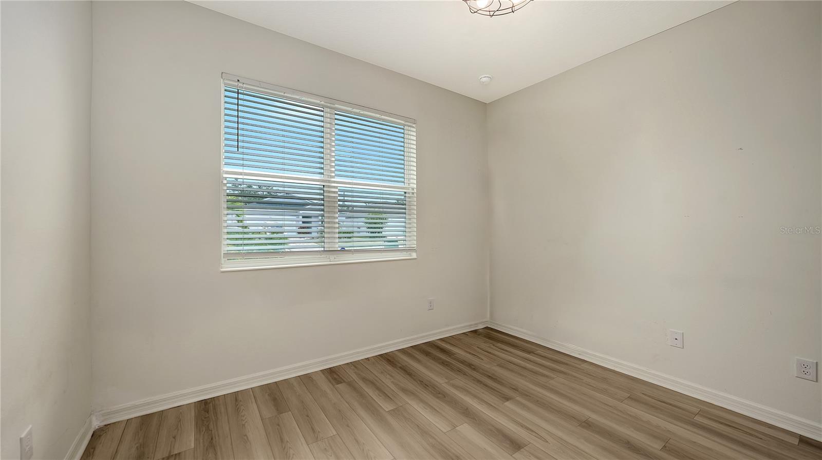 GRADY POINTE - Residential Lease