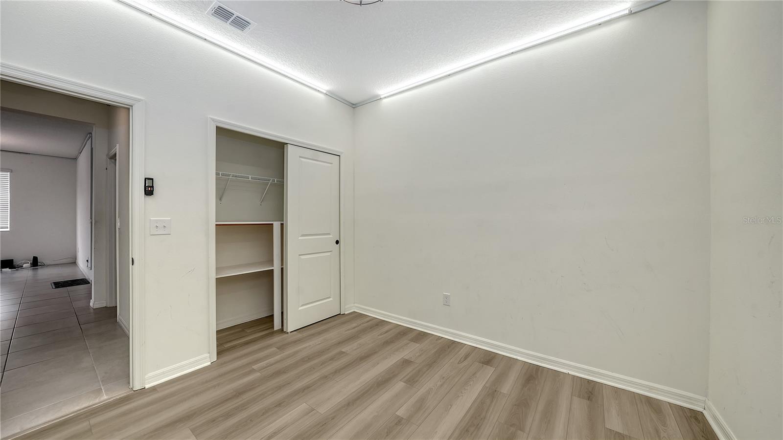 GRADY POINTE - Residential Lease