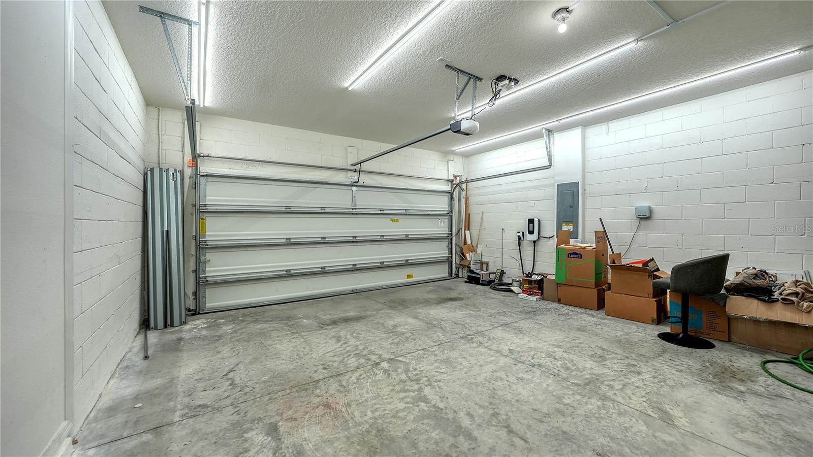 GRADY POINTE - Residential Lease