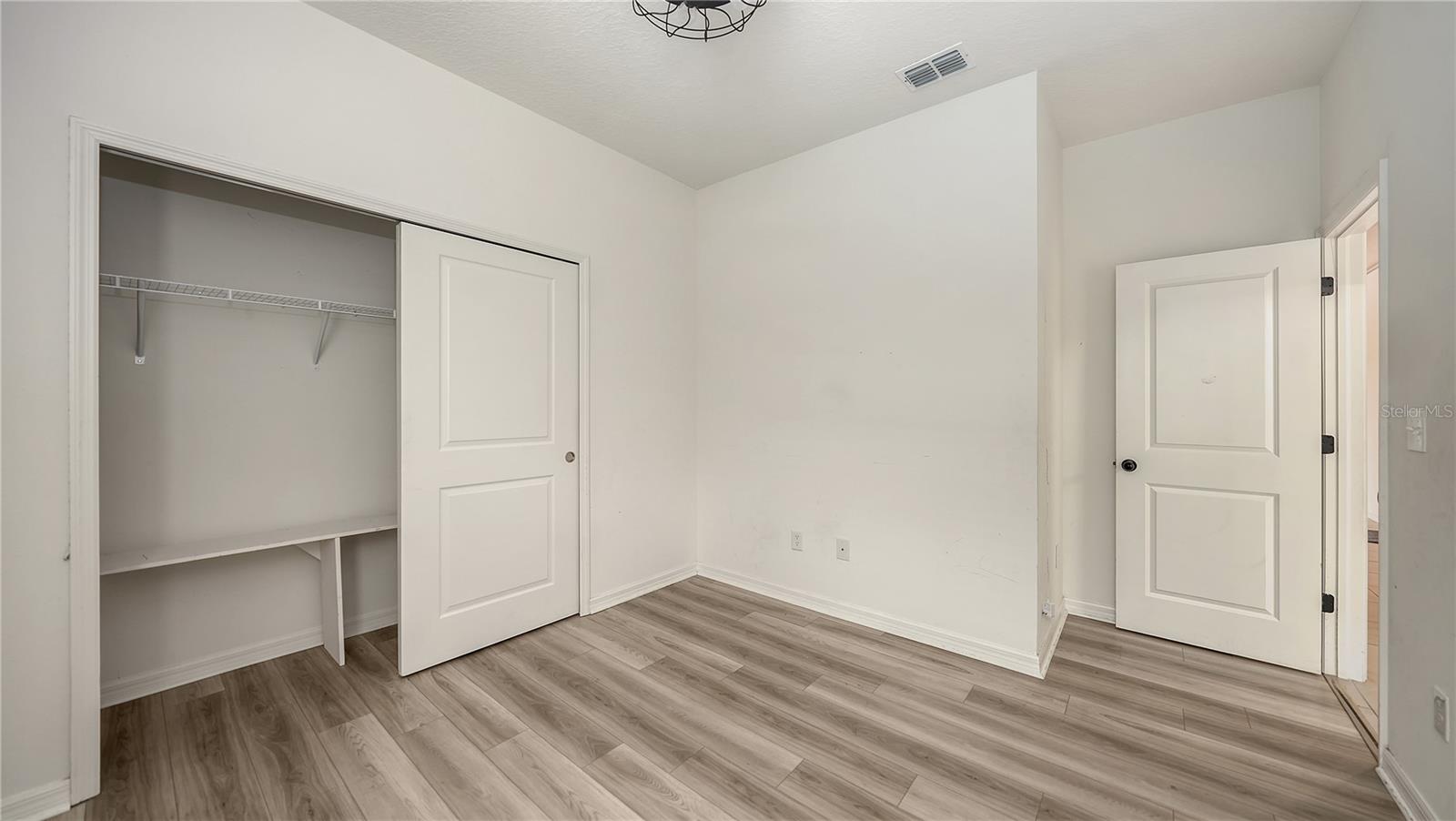 GRADY POINTE - Residential Lease