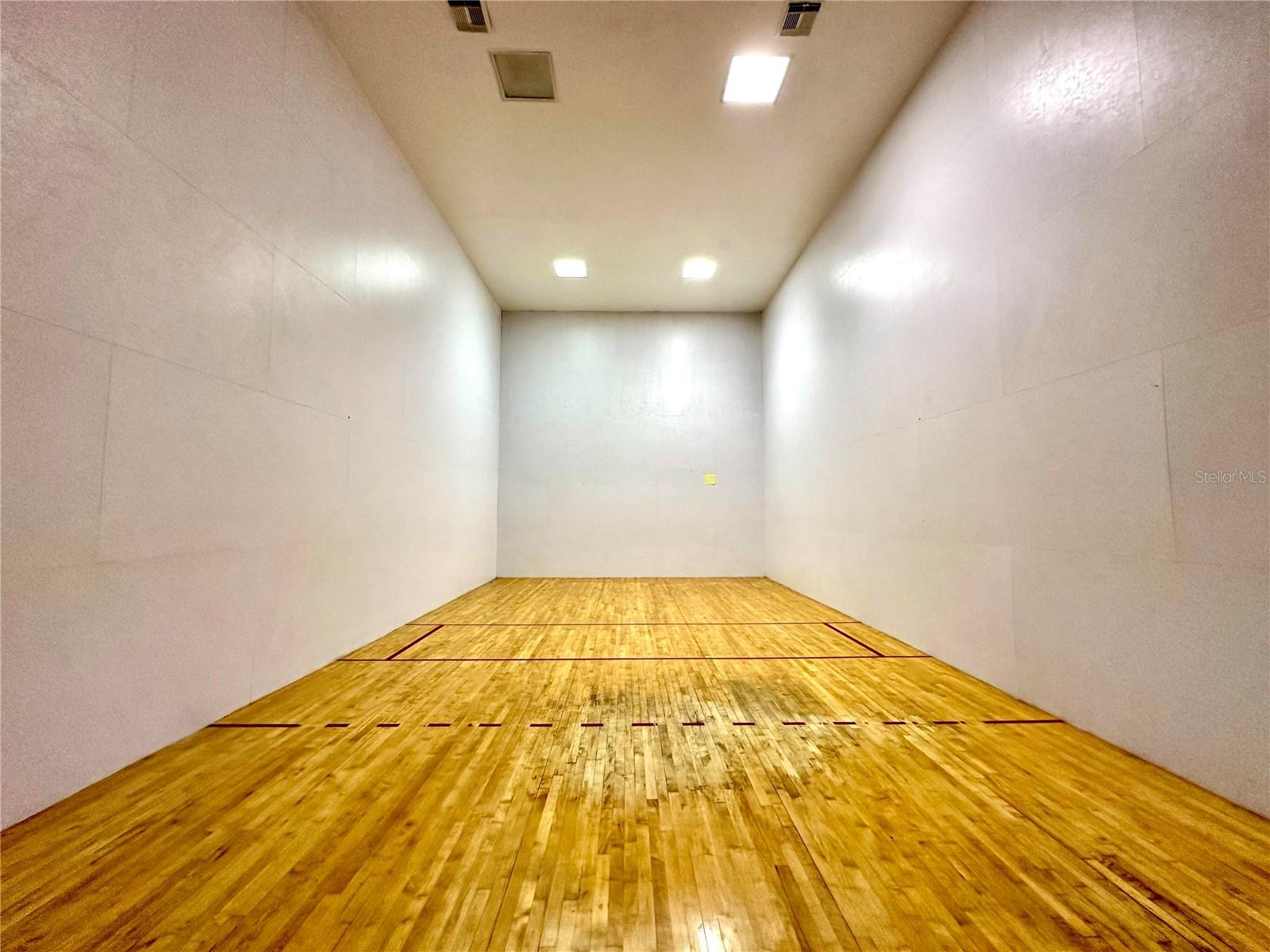 RESIDENCES/MILLENIA - Residential