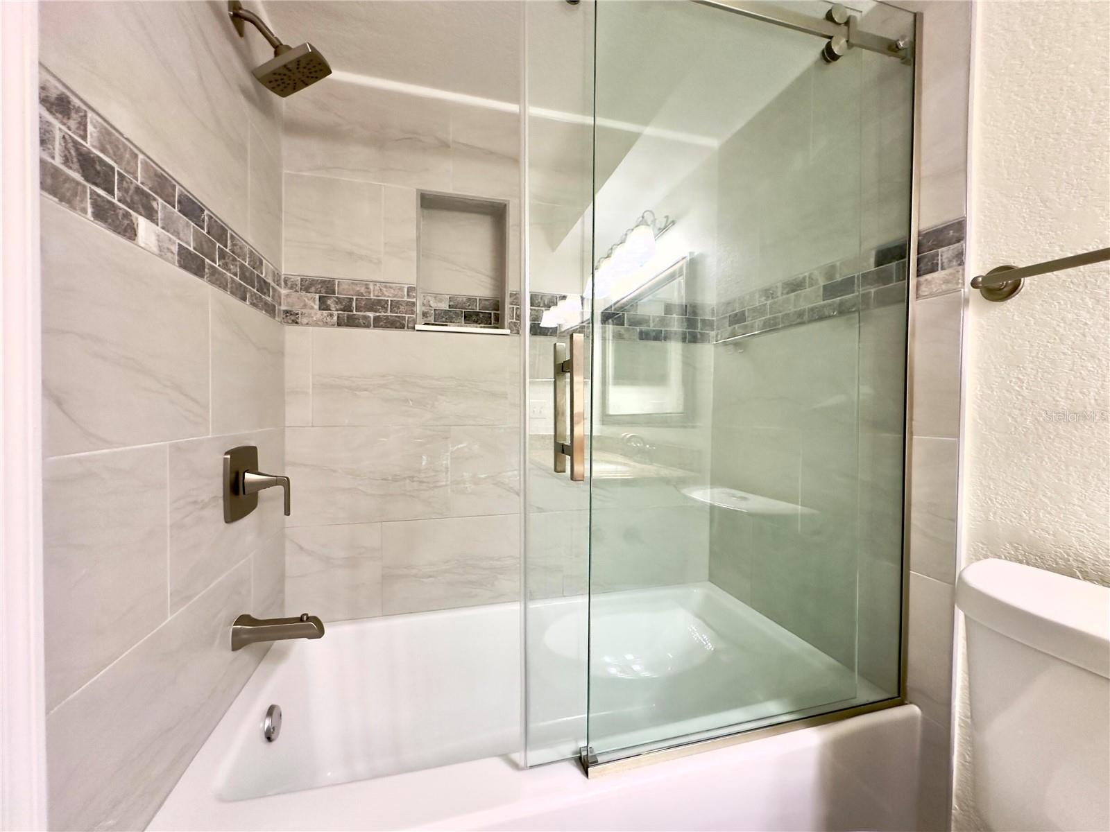 RESIDENCES/MILLENIA - Residential