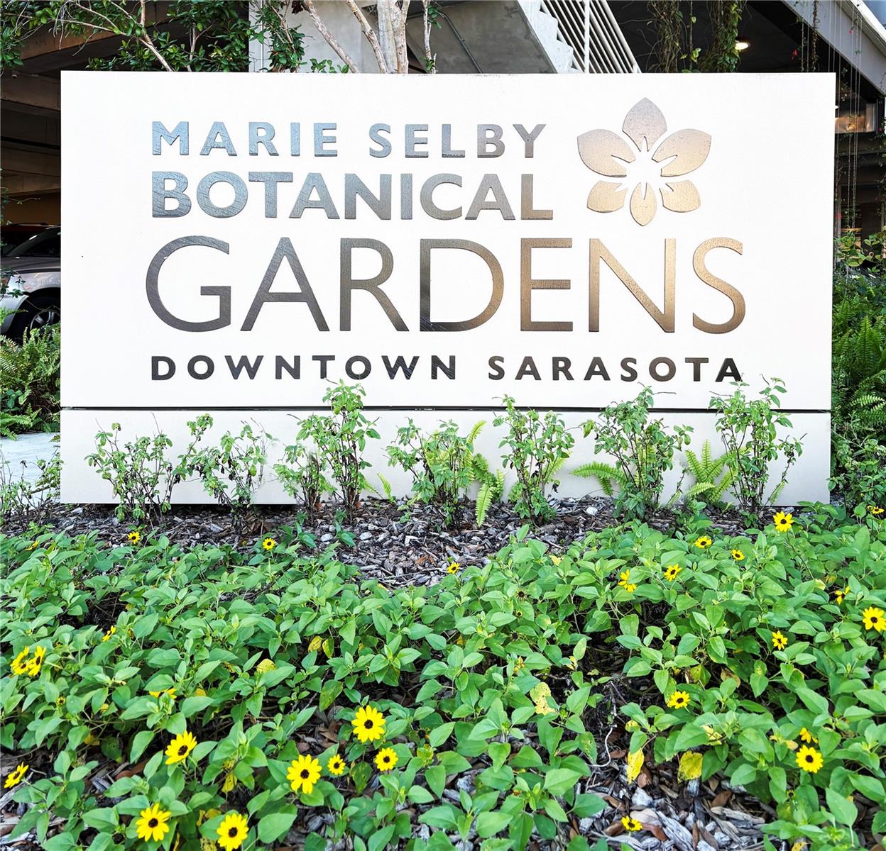 SCHINDLER SUB - Land