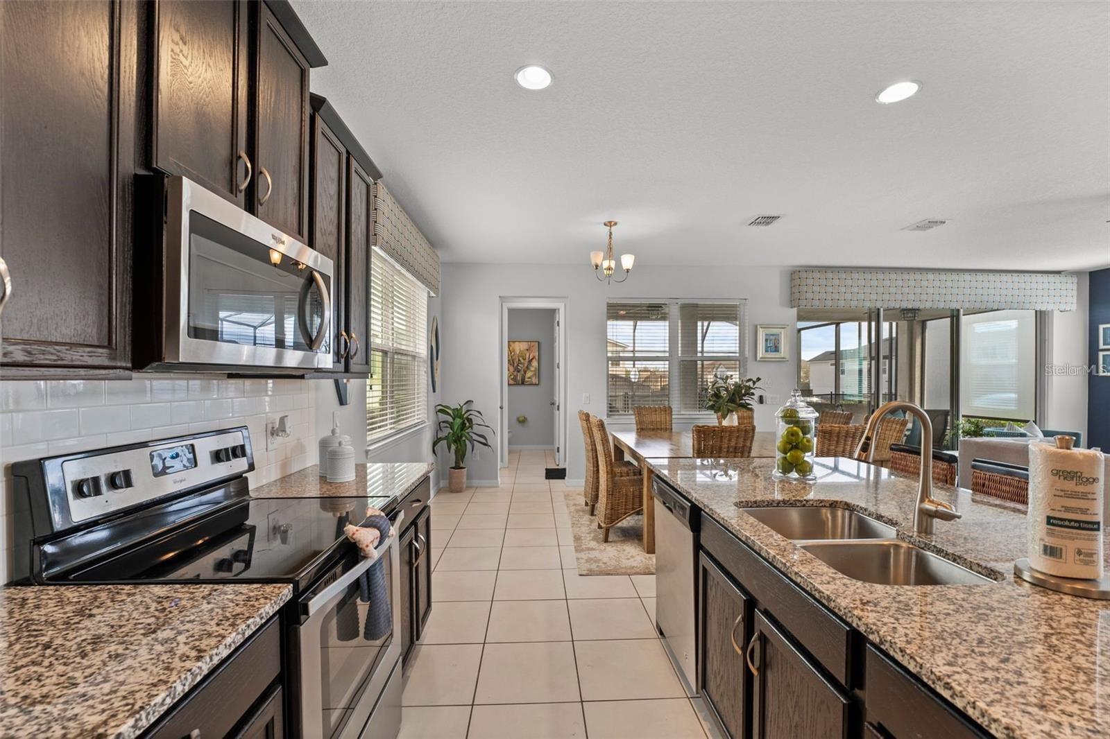 SOLARA RESORT - Residential Lease