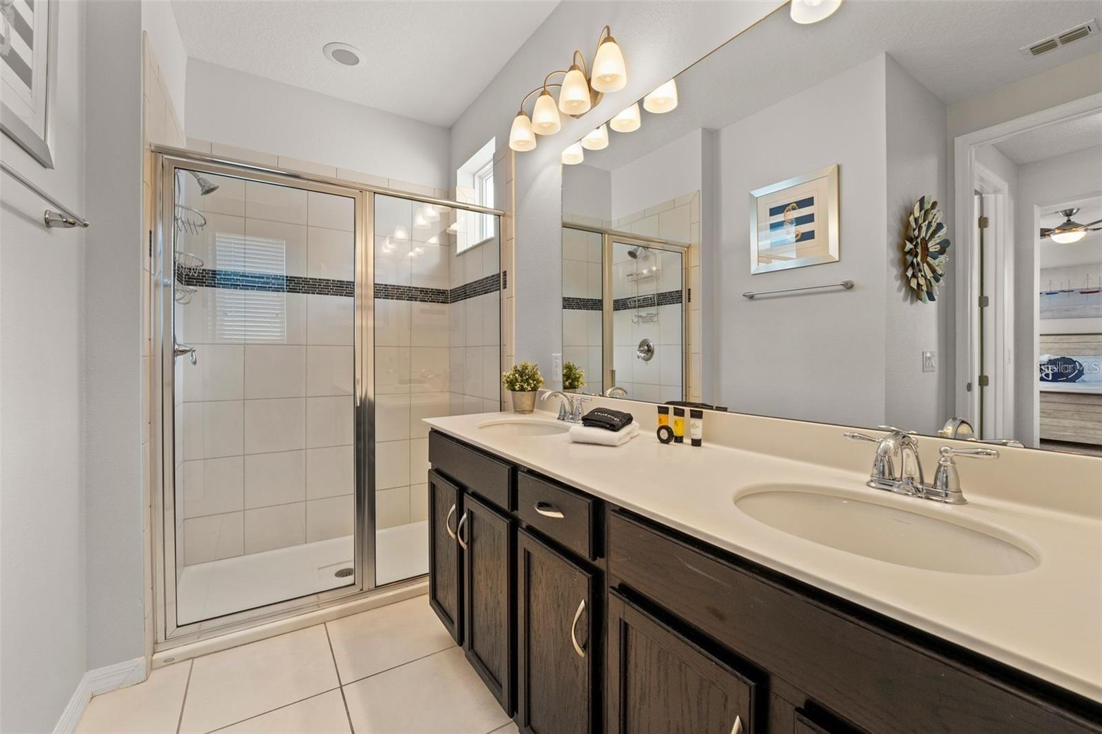 SOLARA RESORT - Residential Lease