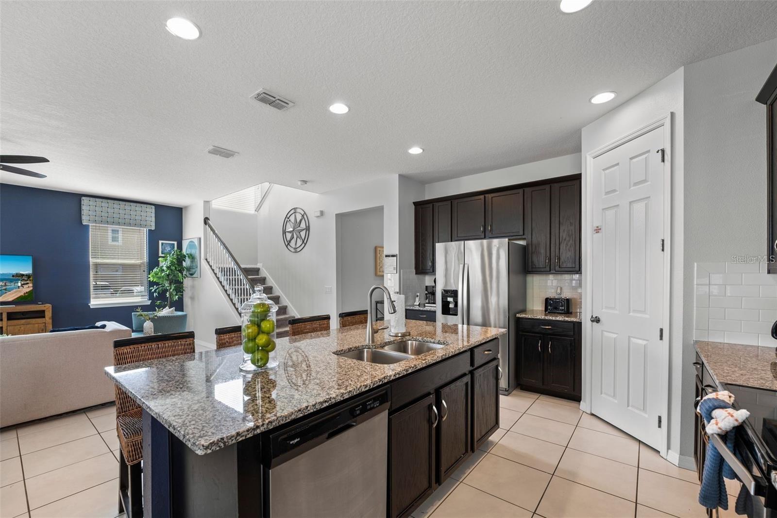 SOLARA RESORT - Residential Lease