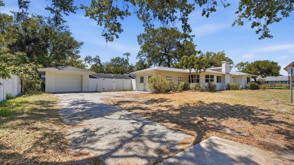 Photo of 602 32nd Street W, Bradenton, FL 34205 (MLS # A4691805)