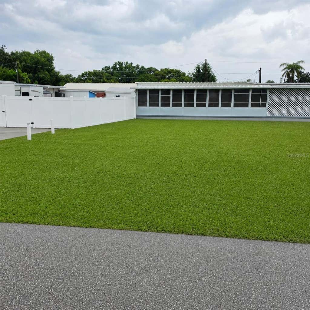 Photo of 2010 Oak Street, Saint Cloud, FL 34769 (MLS # S5156380)