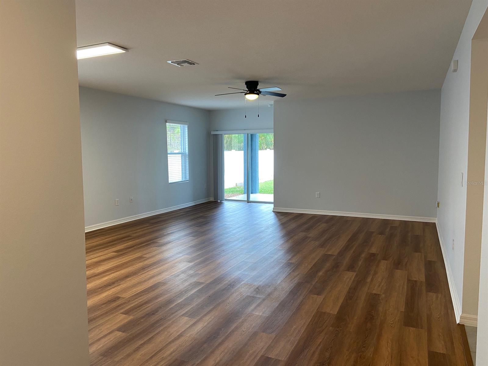 Coastal Woods Un B1 - Residential Lease