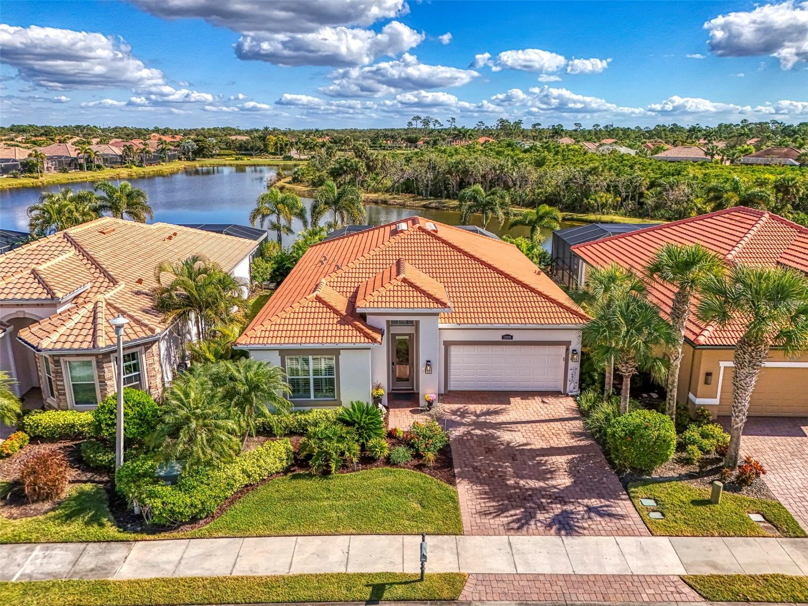 RIVERWOOD - Residential