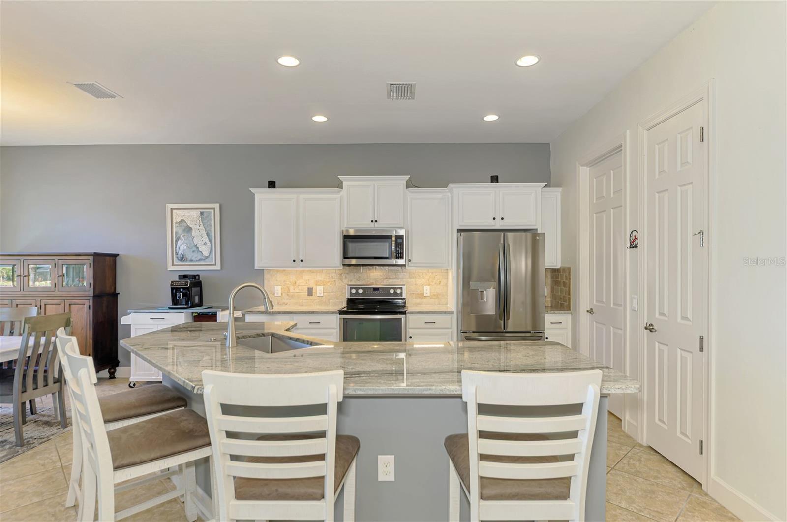 RIVERWOOD - Residential