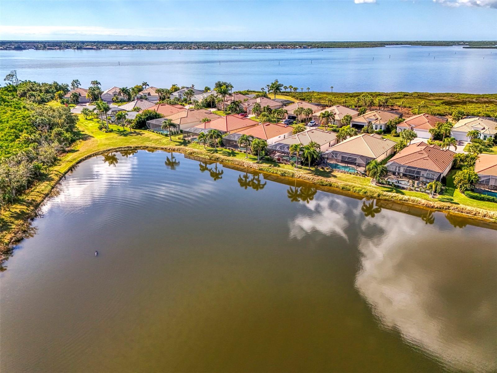 RIVERWOOD - Residential