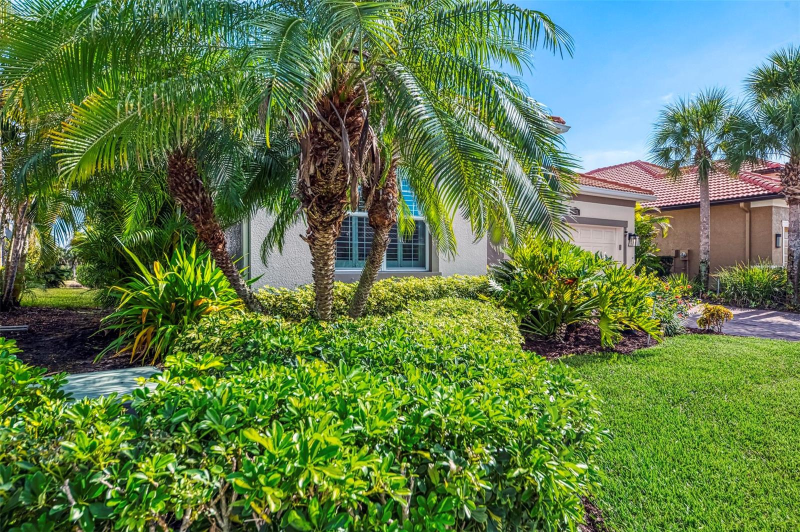 RIVERWOOD - Residential