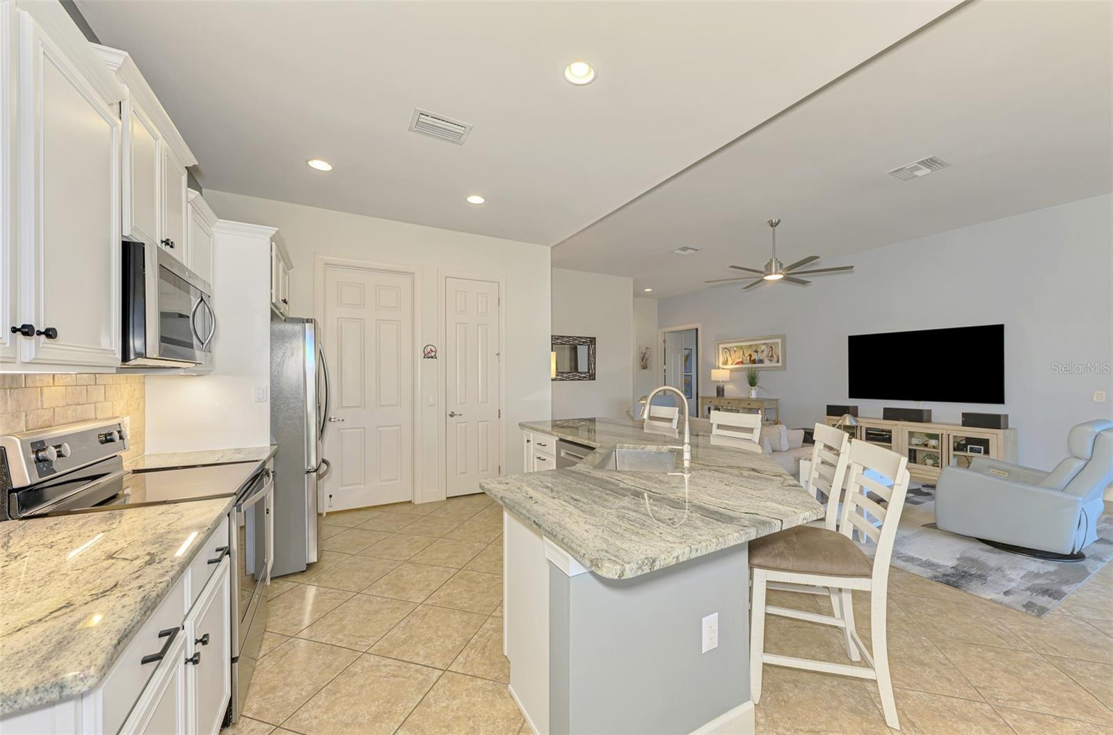 RIVERWOOD - Residential