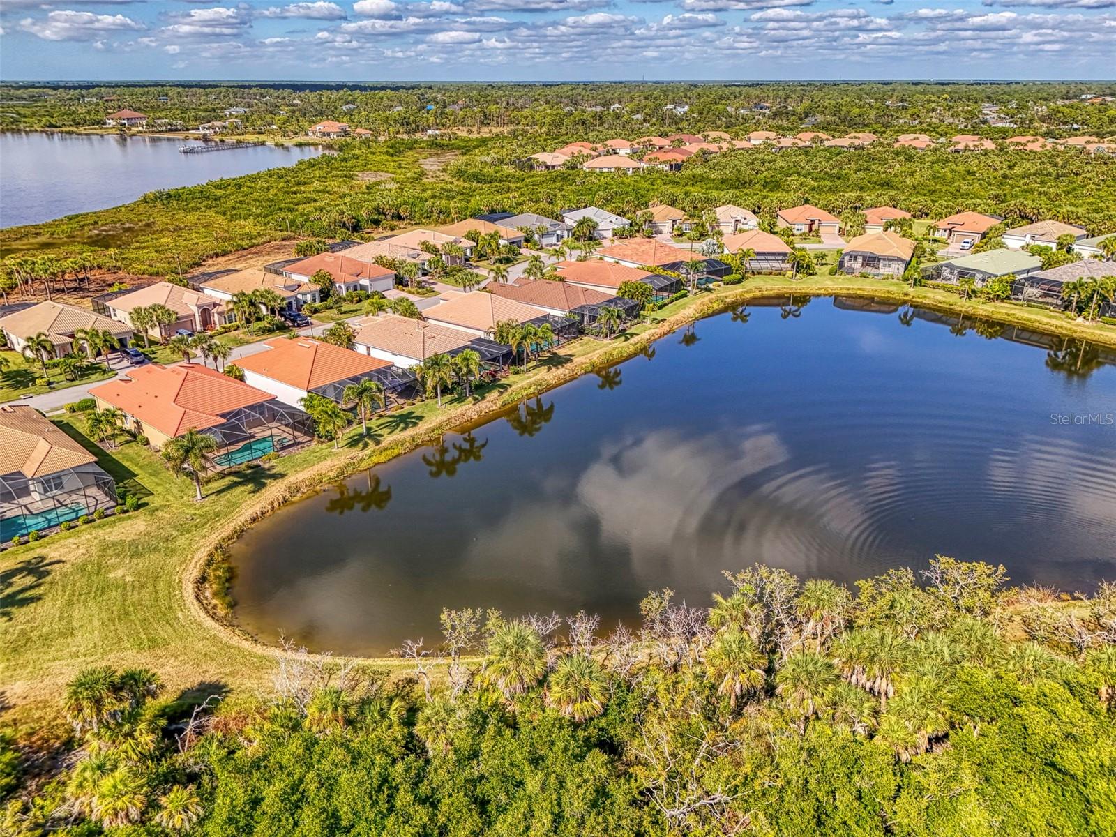 RIVERWOOD - Residential