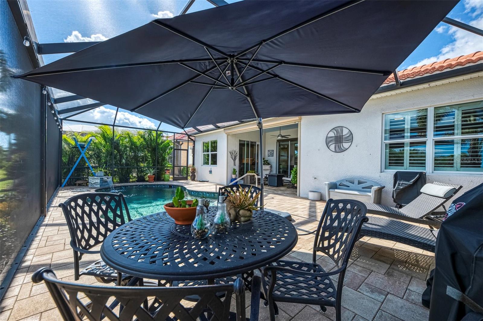 RIVERWOOD - Residential