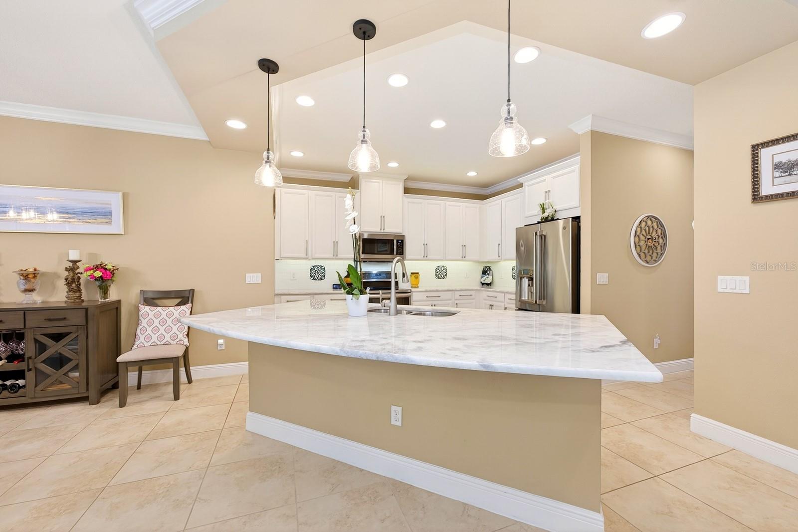 RETREAT AT LAKE CHARM - Residential