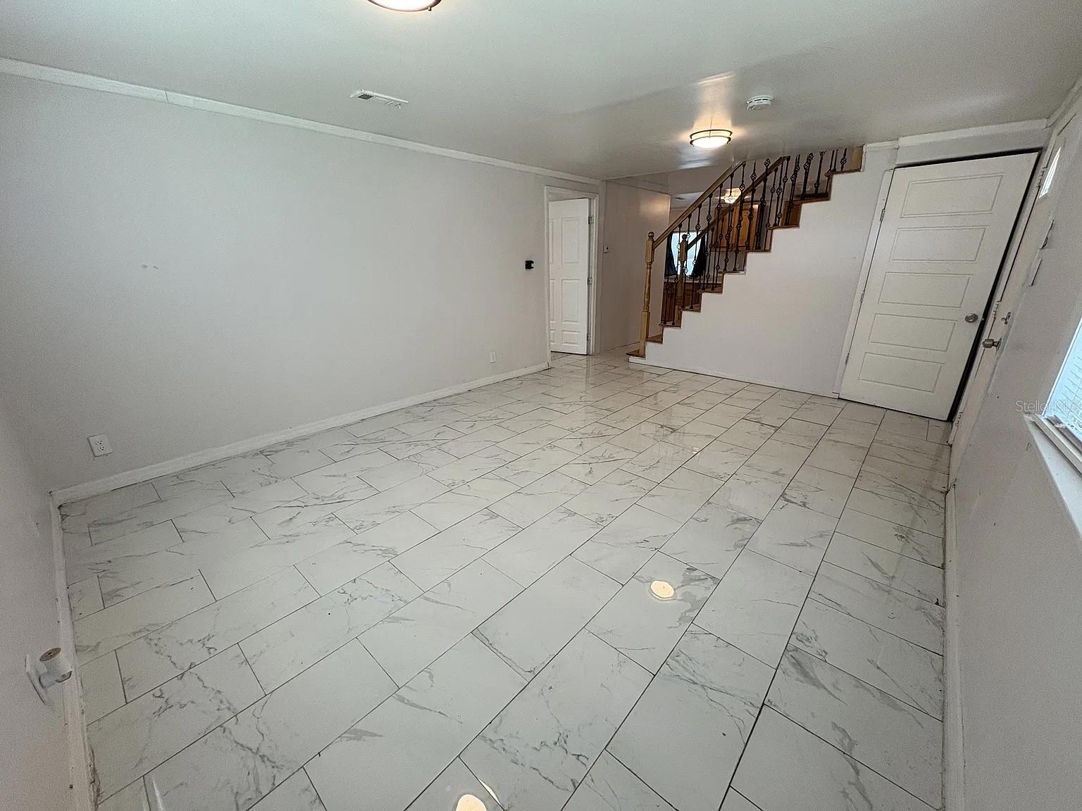 SUN RISE PARK - Residential Lease